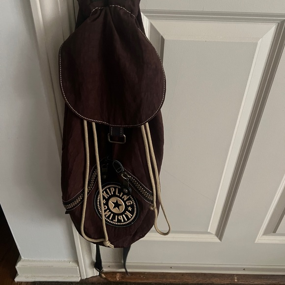 Vintage Kipling Drawstring Backpack. Brown. Great Condition!! - Picture 3 of 6